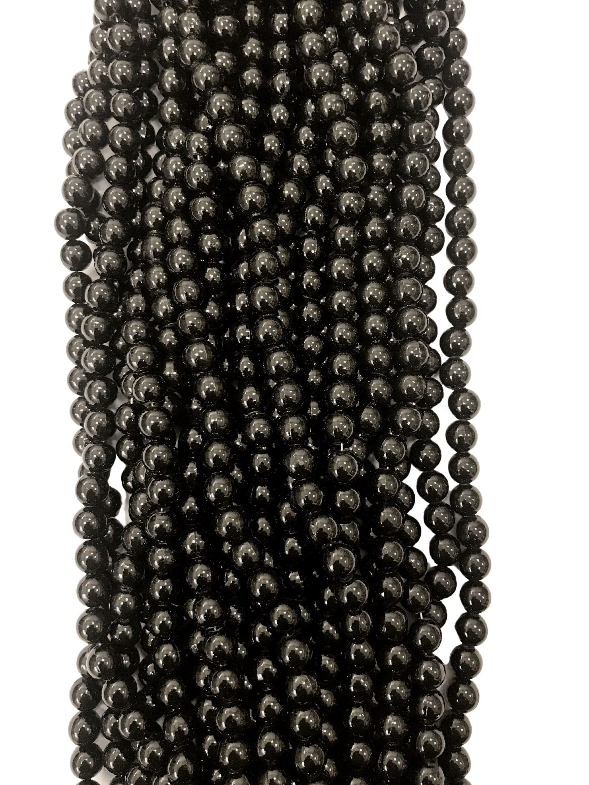 8mm - Black close up