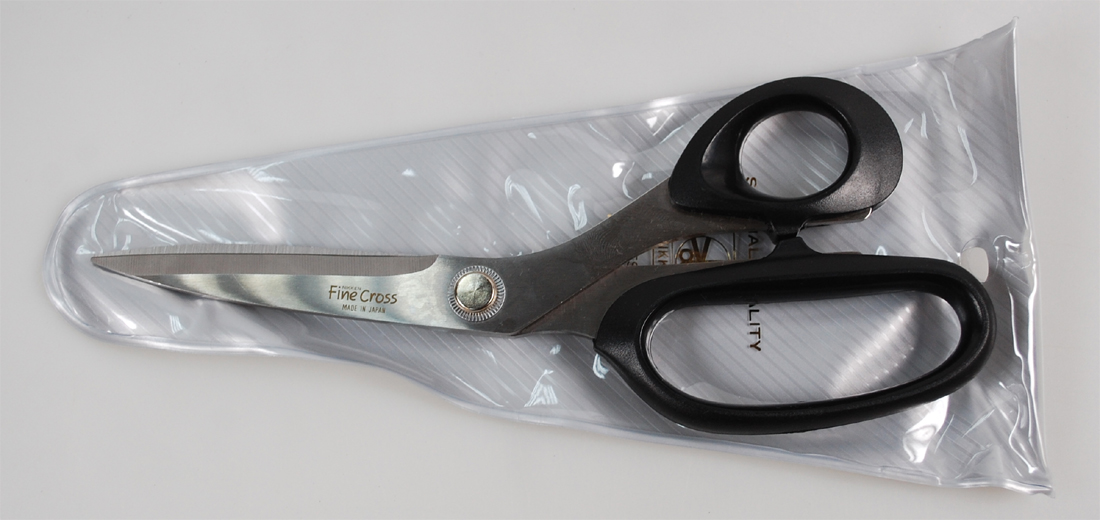 TAILOR SHEARS"NIKKEN":8" (75909-210/DZ) 1 TAILOR SHEARS"NIKKEN":8" (75909-210/DZ)