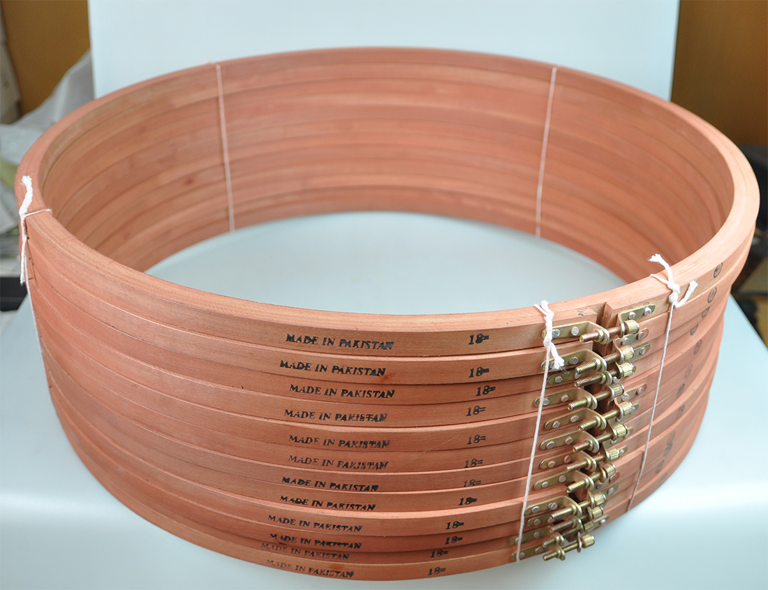 WOODEN EMB WOODEN EMB.FRAME:18" (BROWN/WEF-18)