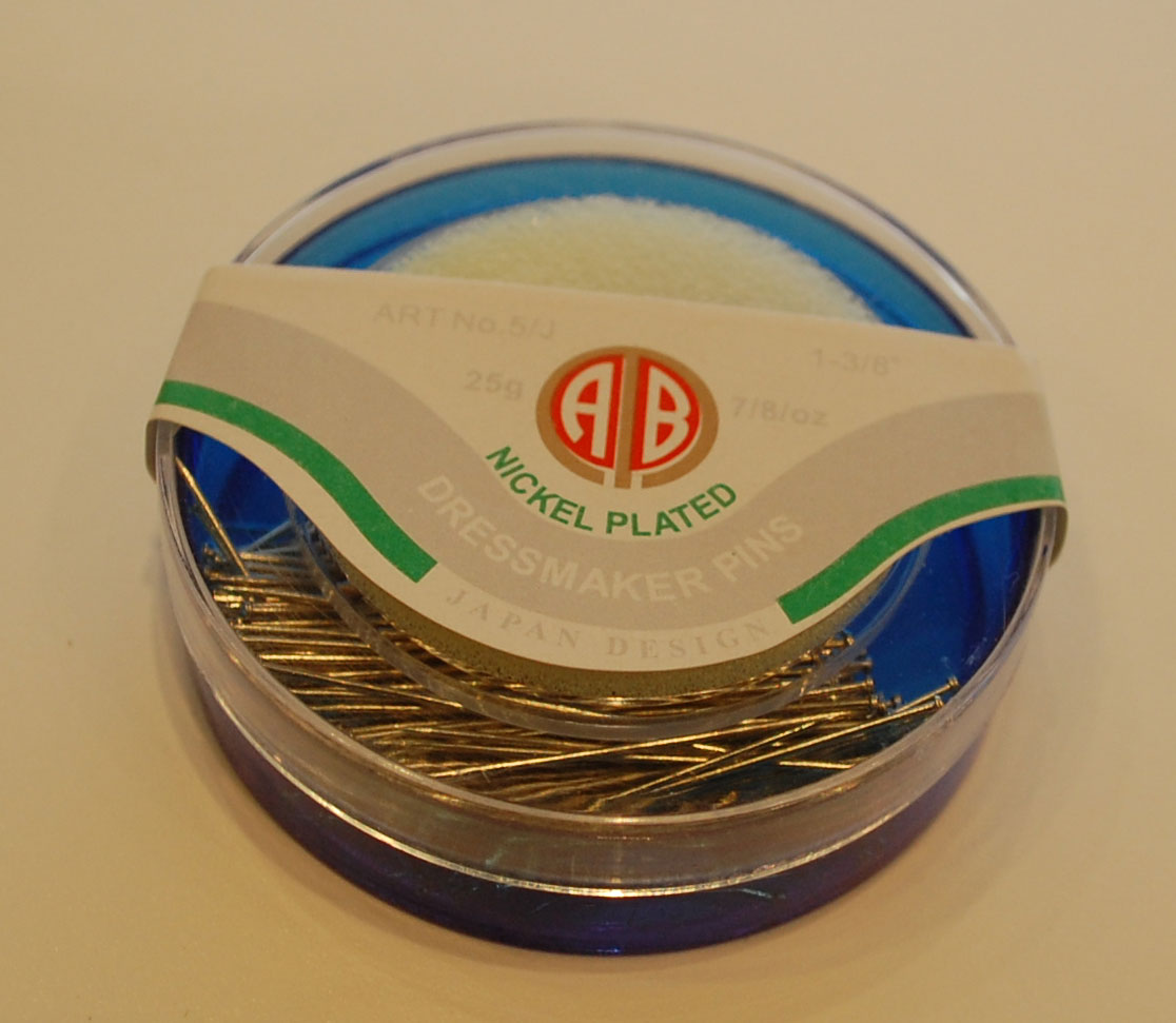 DRESS MAKER PIN  (5/J)