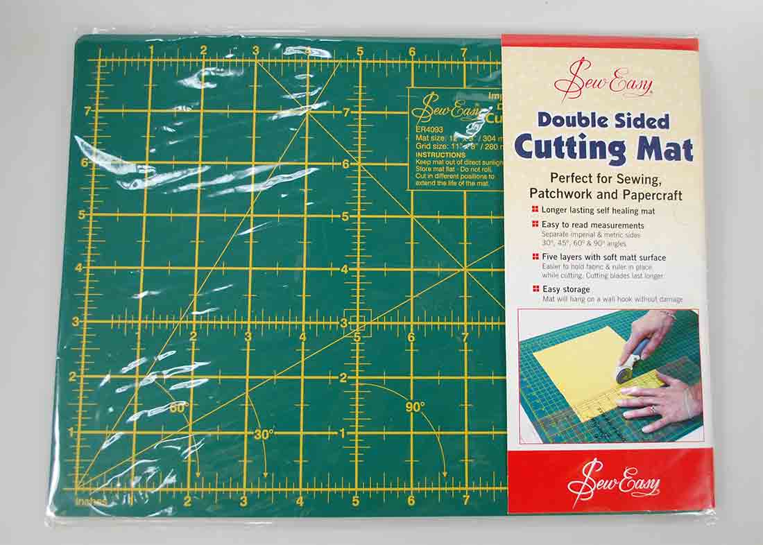CUTTING MAT:SMALL (ER4093) 1 CUTTING MAT:SMALL (ER4093)