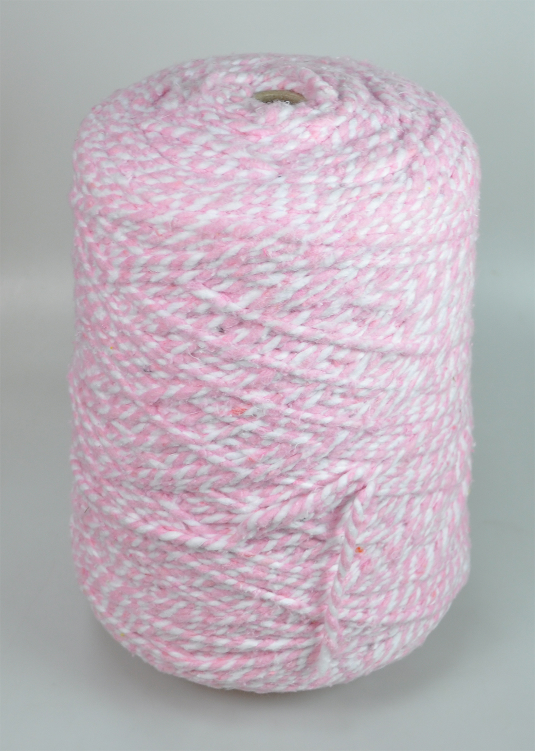 MOP YARNS:2 PLY, APPROX. 2KG (NE-0 MOP YARNS:2 PLY, APPROX. 2KG (NE-0.6/2)
