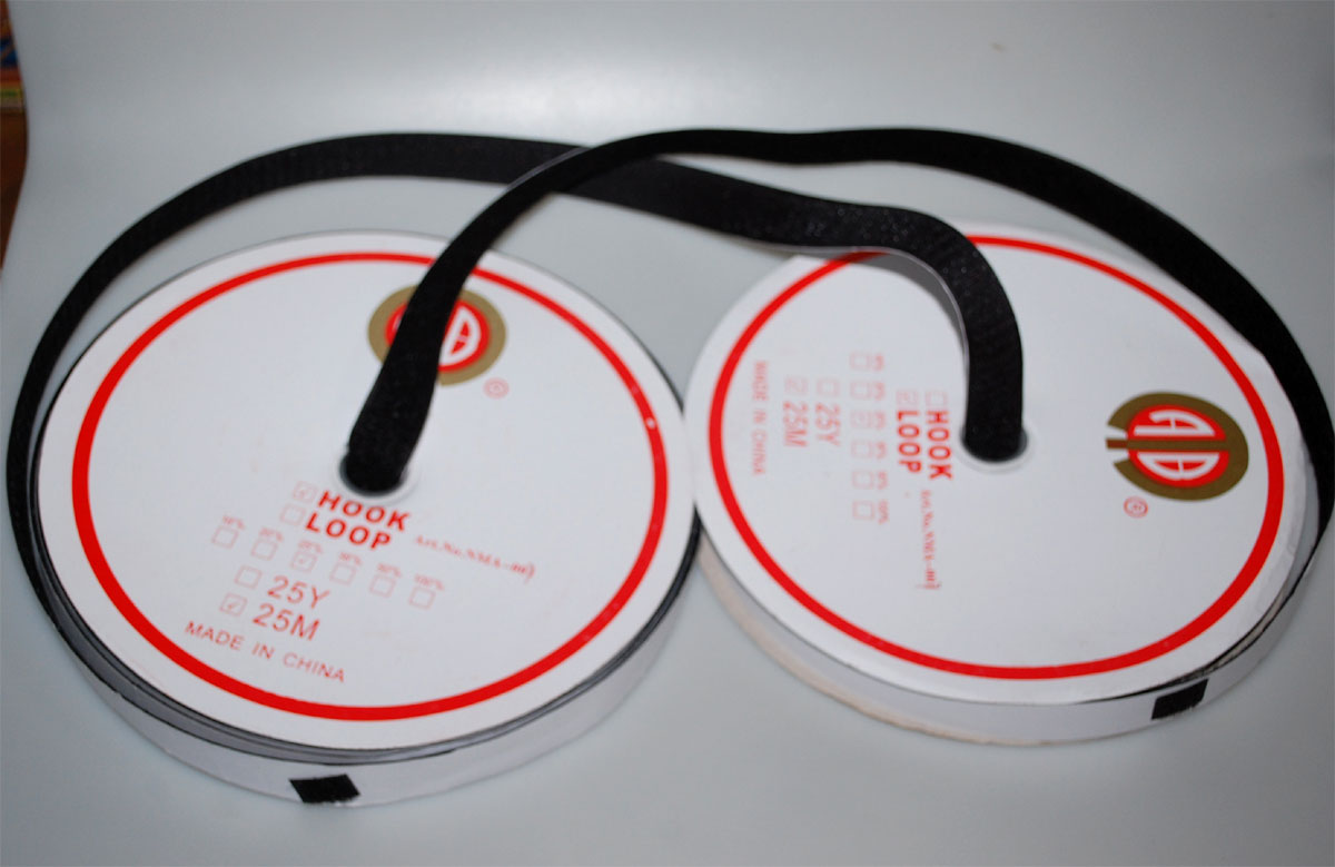 HOOK&LOOP W/GLUE(ADHESIVE TAPE (NMA007-25MM) 1 HOOK&LOOP W/GLUE(ADHESIVE TAPE (NMA007-25MM)