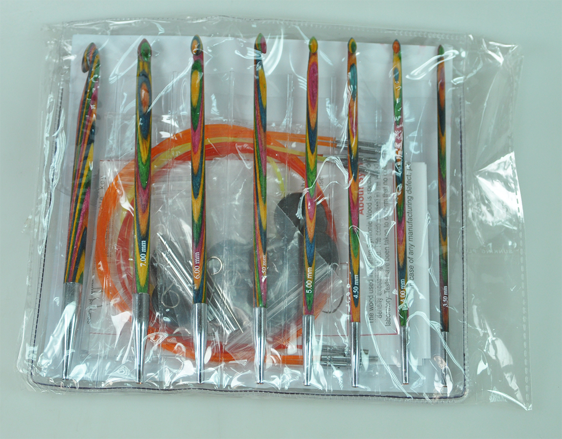 WOOD CROCHET HOOK:S/8 (20735) 1 WOOD CROCHET HOOK:S/8 (20735)