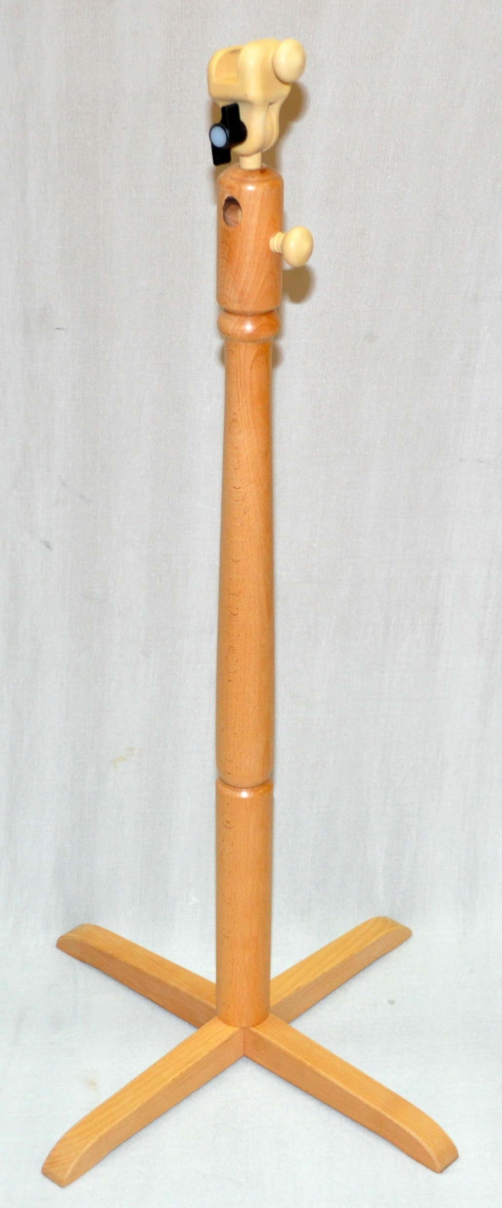 THE LEGGED EMB.STAND (NRG/190-2)