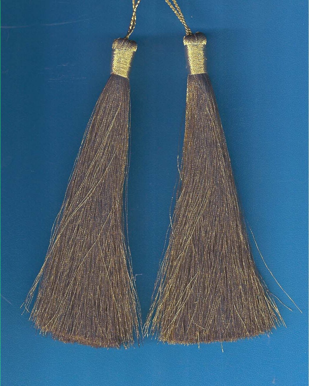 TUSSELS  (19005) 1 TUSSELS  (19005)