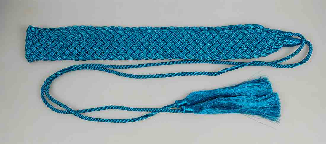 METALLIC TASSELS LONG (142) 1 METALLIC TASSELS LONG (142)