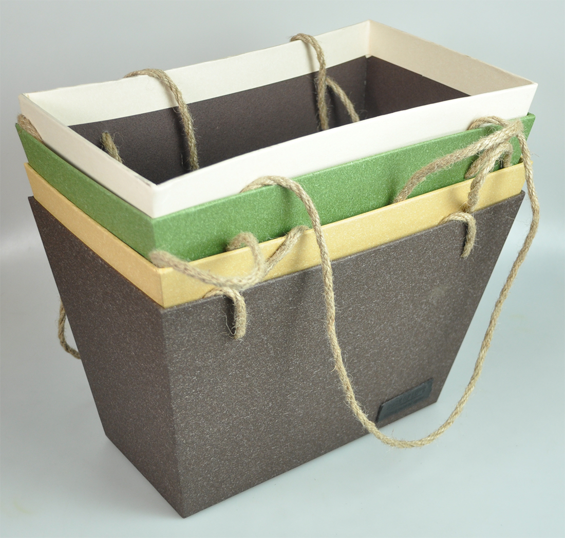 FLOWER BASKET:22*18*10 FLOWER BASKET:22*18*10.5 (2566/BASKET)