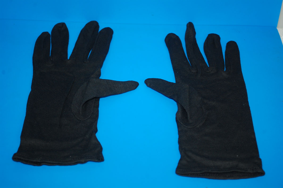 LADIES HAND GLOVES:10