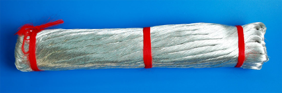 IMITATION JARI THREAD (GAZAL-SILVER) 1 IMITATION JARI THREAD (GAZAL-SILVER)