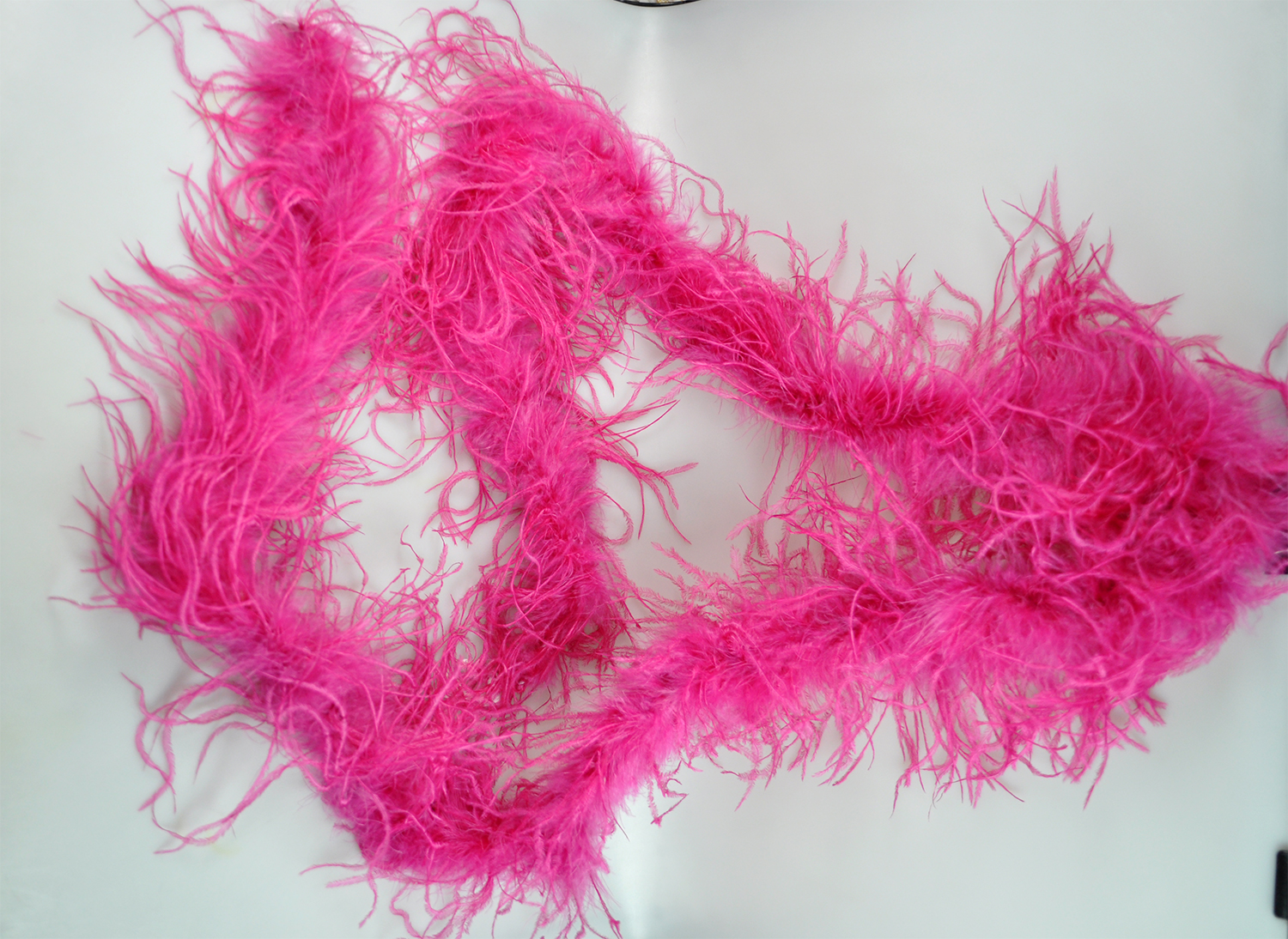 OSTRICH FEATHER:2YD(1.84MTR) (MCN009)