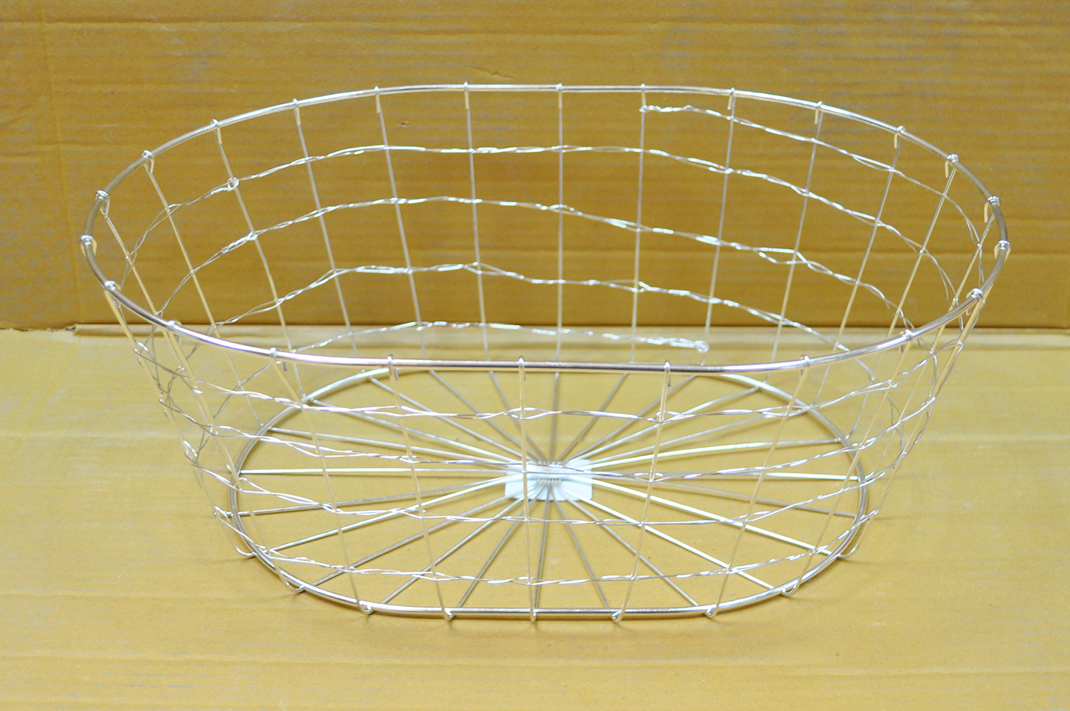 METAL BASKET:38*18*14H (K9564) 1 METAL BASKET:38*18*14H (K9564)