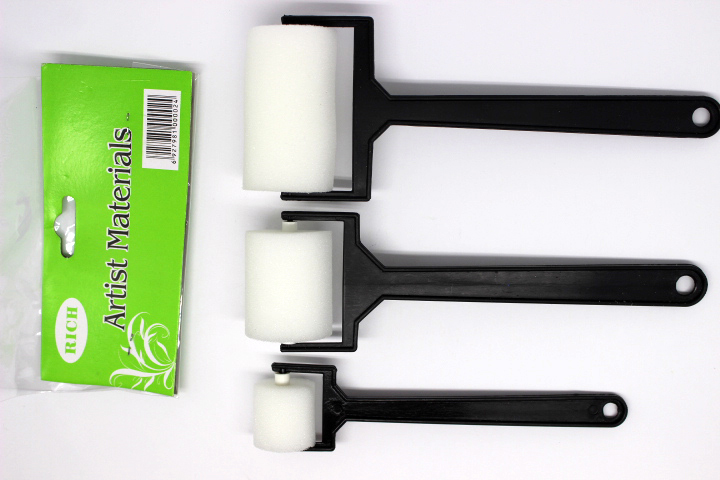 PLASTIC ROLLER SET (FOAM ROLLER/PLASTIC) 1 PLASTIC ROLLER SET (FOAM ROLLER/PLASTIC)