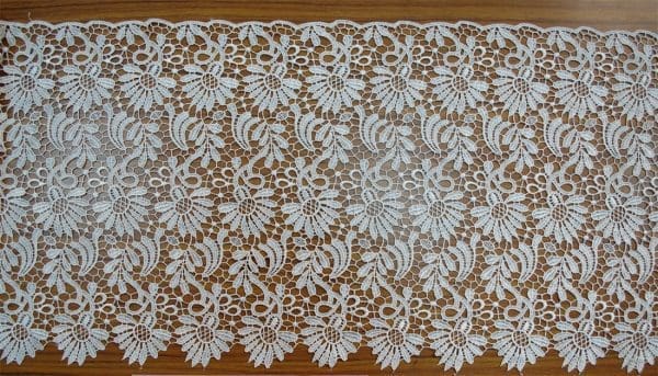 LACE W/POL.YARN:7.5Y:31.88CM (MA57-1041)