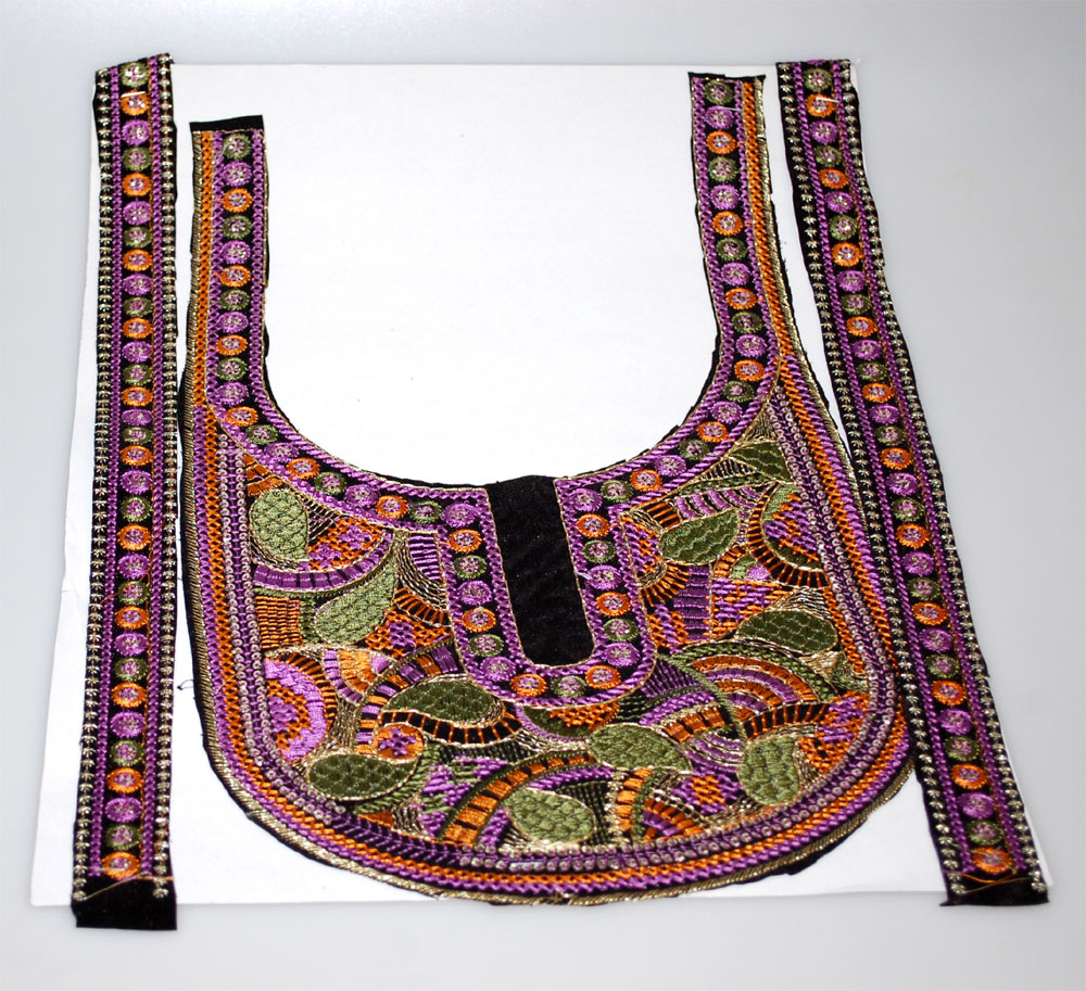 EMBROIDERY NECK (EMB EMBROIDERY NECK (EMB.NECK-3)