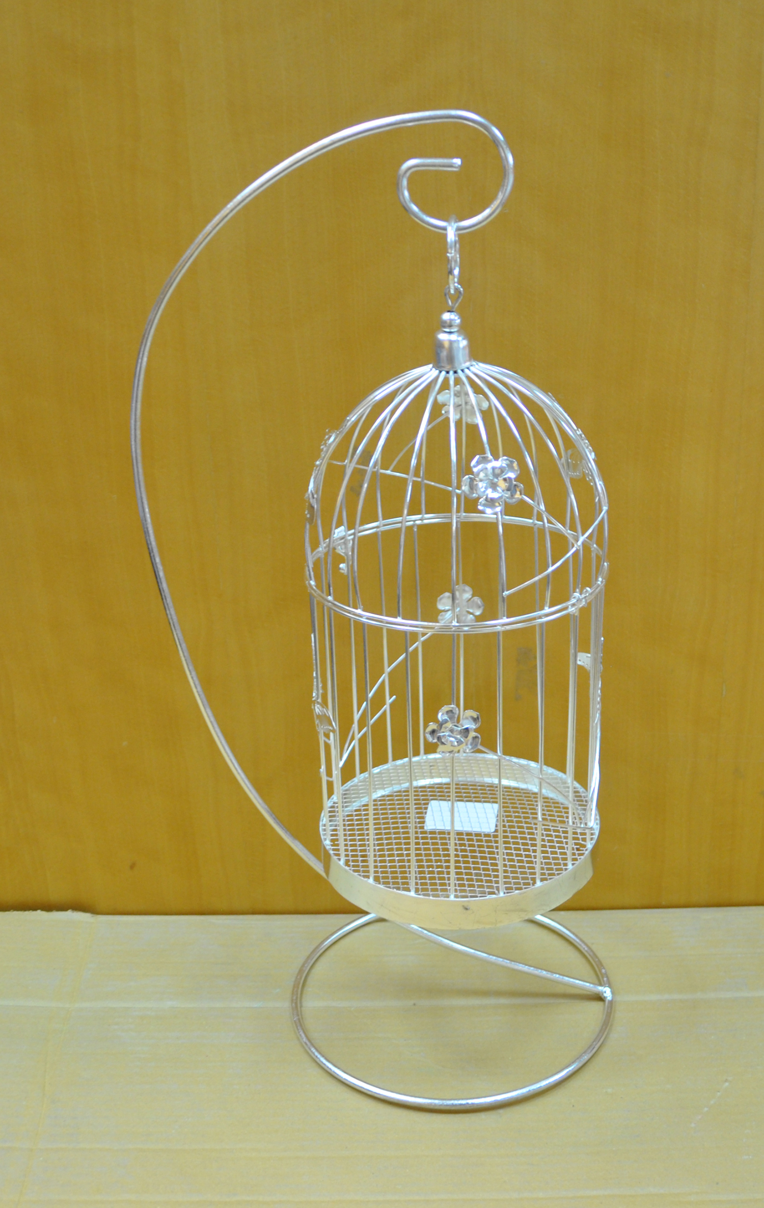 METAL CAGE W/HOOK (K9607/GS) 1 METAL CAGE W/HOOK (K9607/GS)