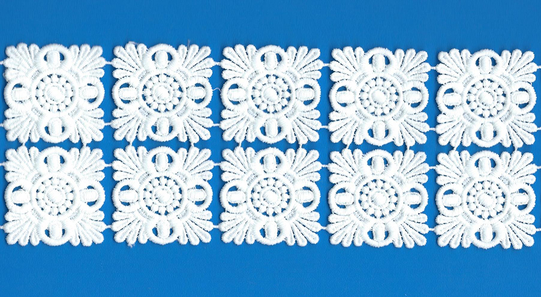 LACE:10 YDS (SH225A) 1 LACE:10 YDS (SH225A)