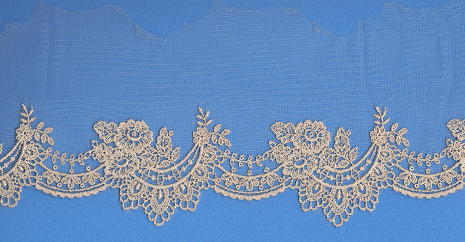 WIDE TULL LACE:~9MTR (WT-31038) 1 WIDE TULL LACE:~9MTR (WT-31038)