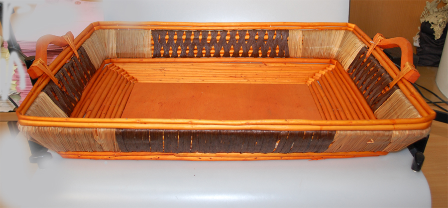 WILLOW BASKET: PC (XS14-059) 1 WILLOW BASKET: PC (XS14-059)