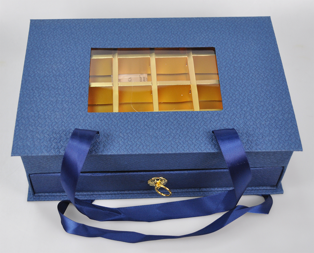 48 GRID CHOCOLATE BOX (481/2) 1 48 GRID CHOCOLATE BOX (481/2)