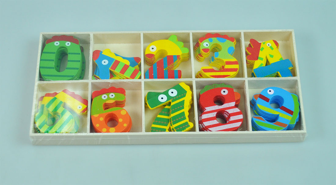 WOODEN NUMBERS (325/9) 1 WOODEN NUMBERS (325/9)