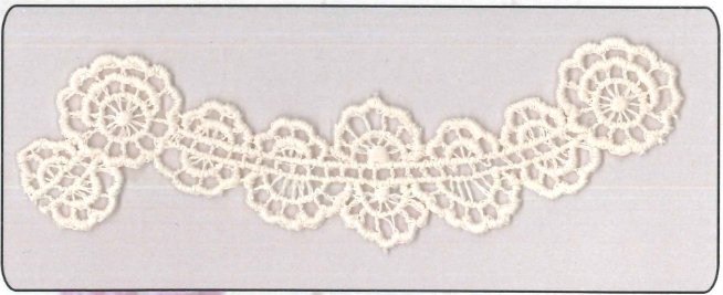 CH-CUT LACE W/TEXT:15Y:1.5″ (TX57-1265) - AV71