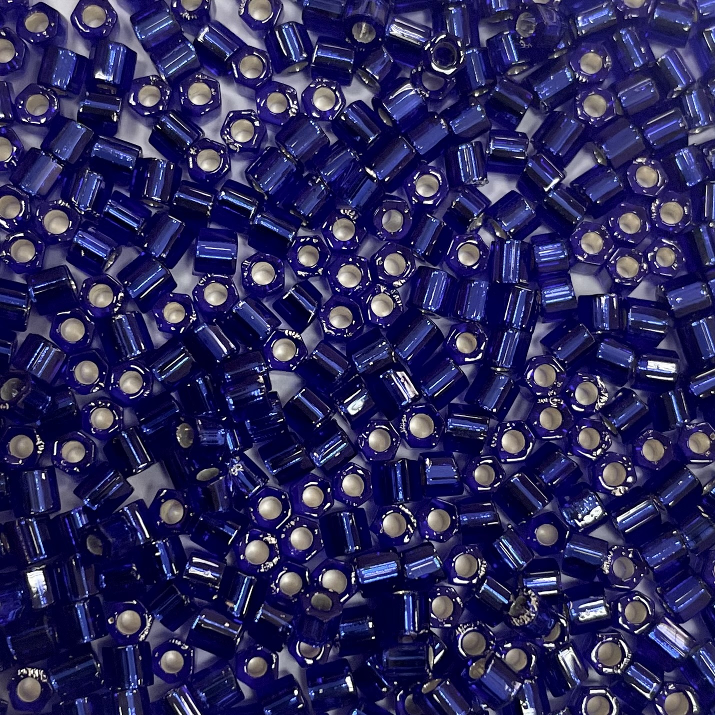 KG-MIY/2C-8/0-20 (GLASS BEADS:100Gx10) 1 KG-MIY/2C-8/0-20 (GLASS BEADS:100Gx10)