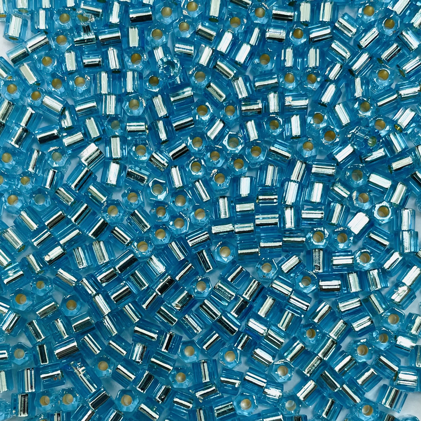 KG-MIY/2C-8/0-18 (GLASS BEADS:100Gx10) 1 KG-MIY/2C-8/0-18 (GLASS BEADS:100Gx10)
