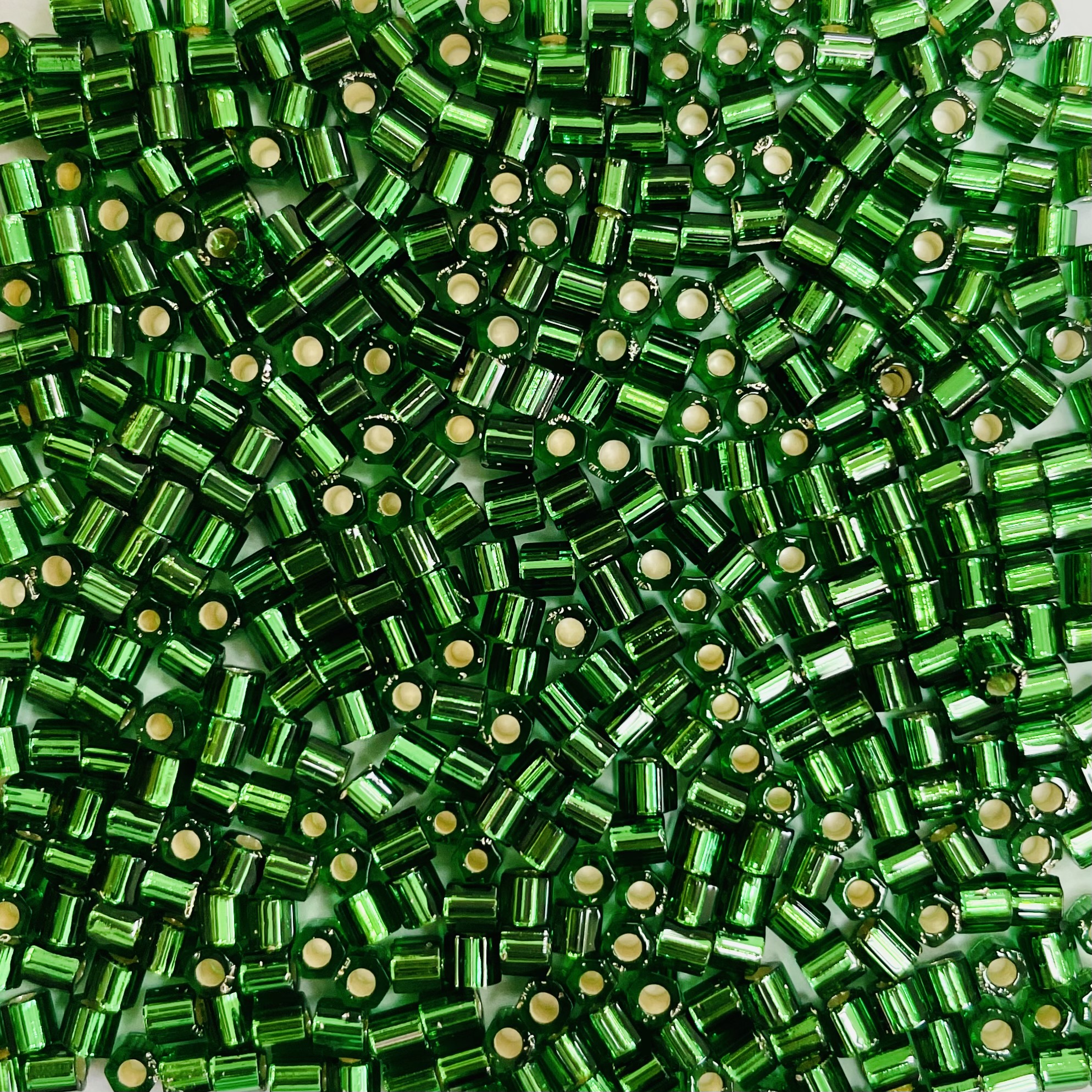 KG-MIY/2C-8/0-16 (GLASS BEADS:100Gx10) 1 KG-MIY/2C-8/0-16 (GLASS BEADS:100Gx10)