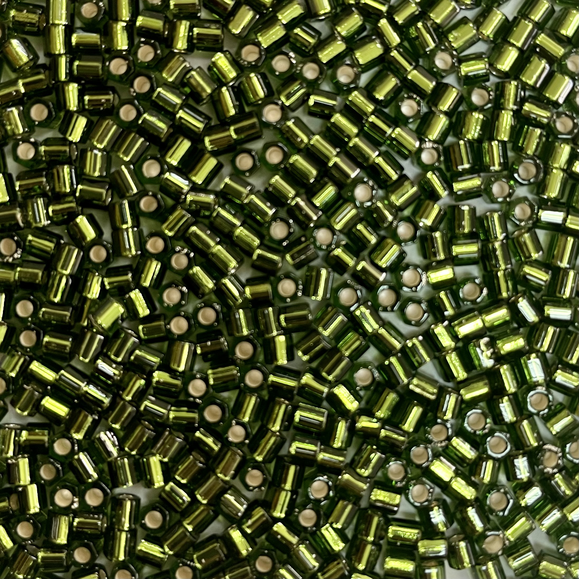 KG-MIY/2C-8/0-26 (GLASS BEADS:100Gx10) 1 KG-MIY/2C-8/0-26 (GLASS BEADS:100Gx10)