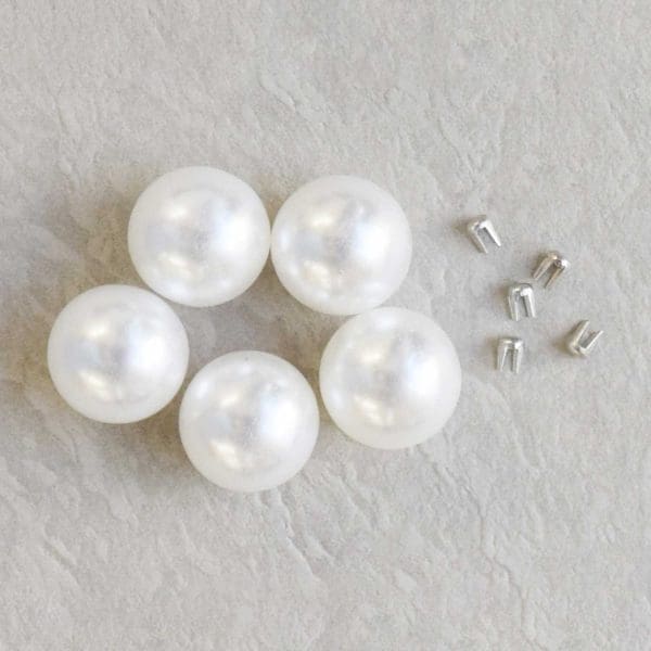 REV-07 (PLASTIC PEARL:ABT 12PC:12MM)