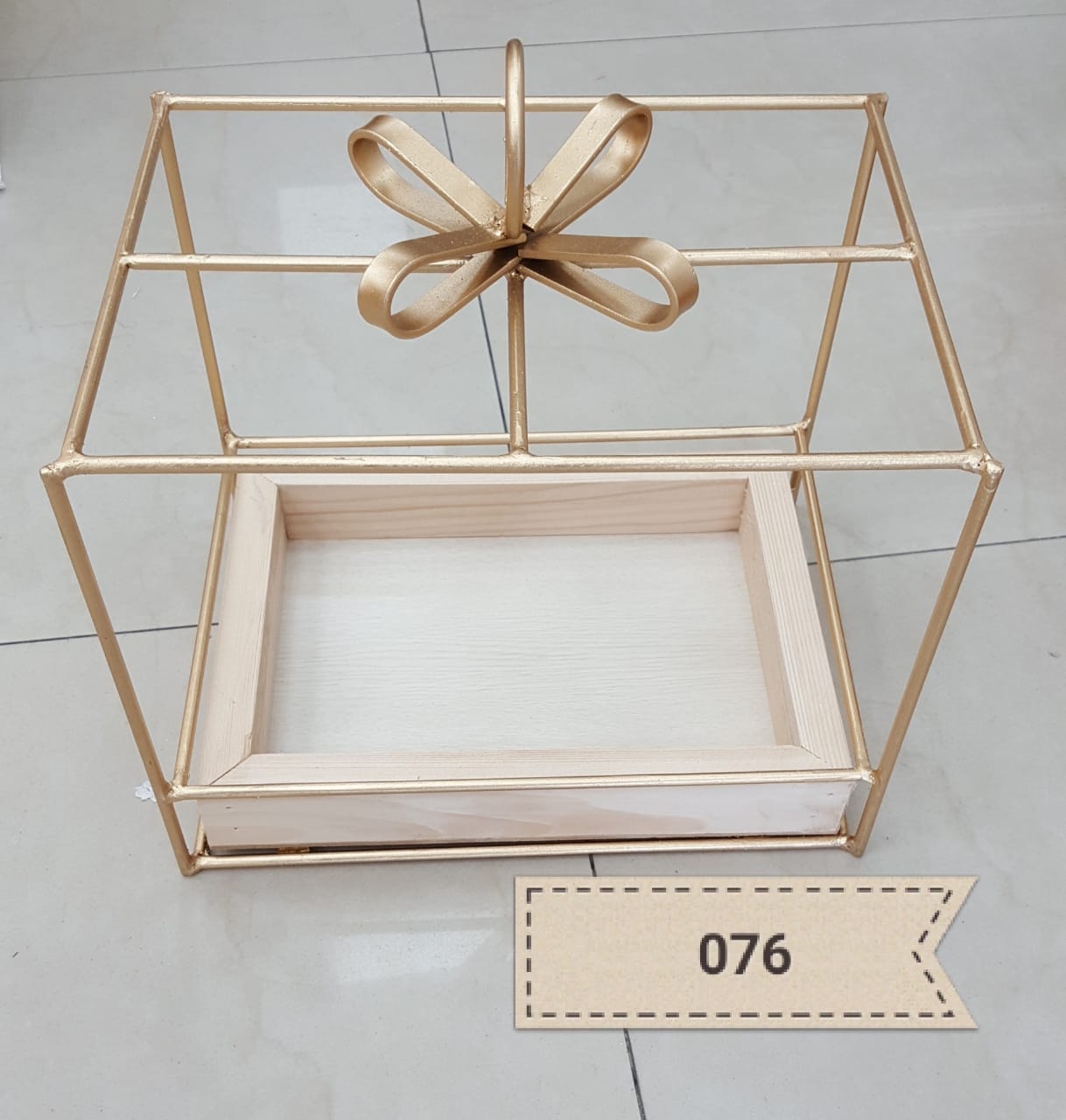 SHAM/076 (METAL DECORATION) 1 SHAM/076 (METAL DECORATION)