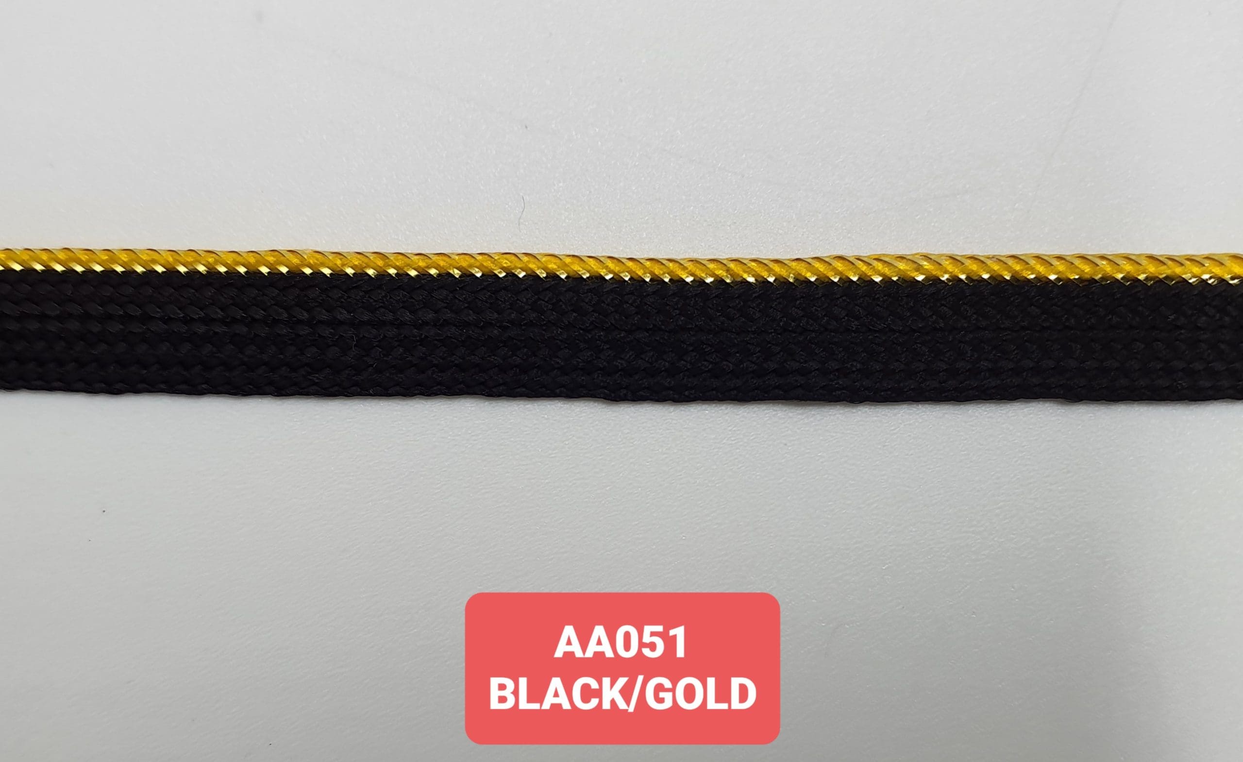 BRAIDS:24Y/PCS (AA051) - BLACK/GOLD