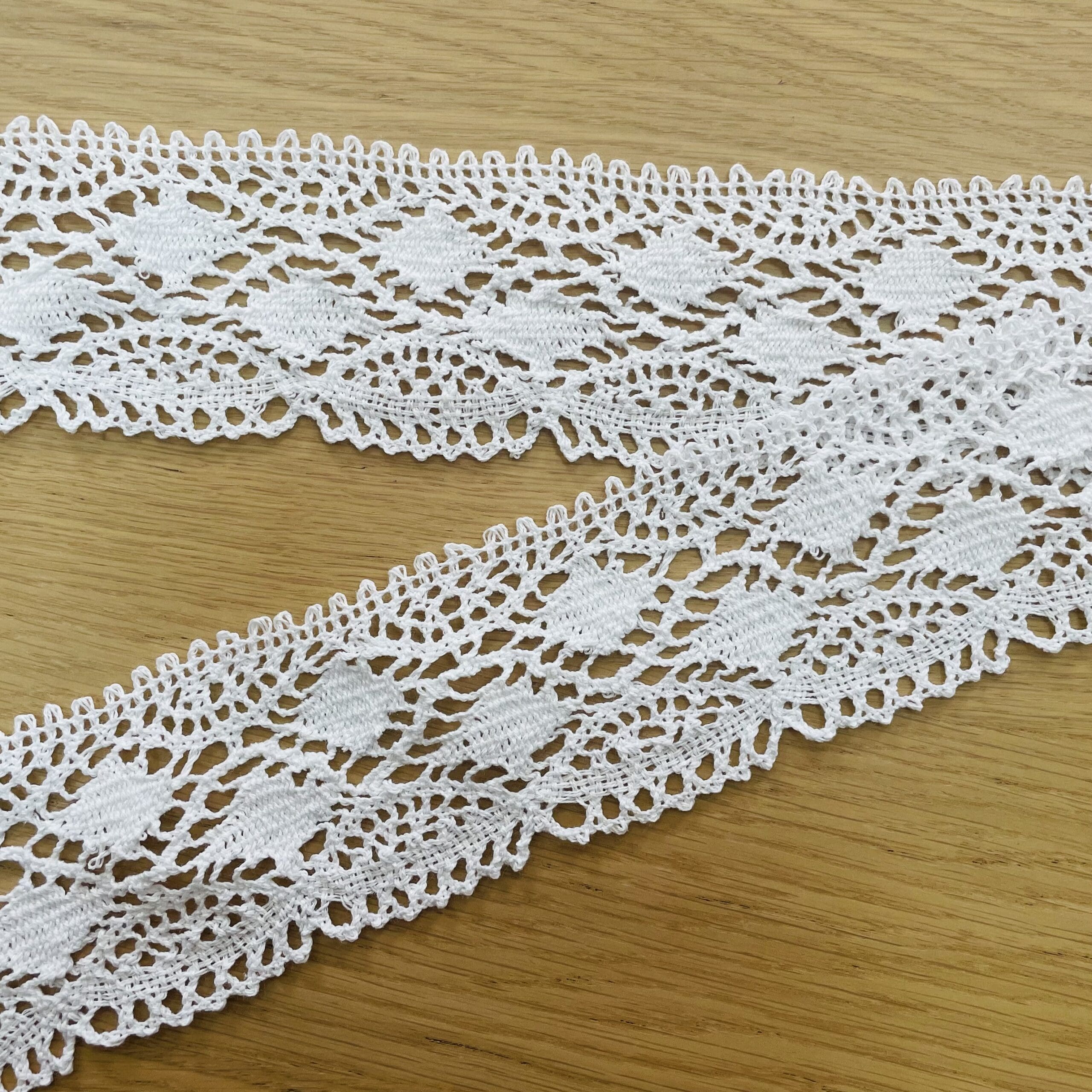 CROCHET LACE:15YDS (50301-2010) - White