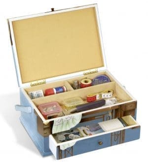 SEWING WOODEN BOX (612518)